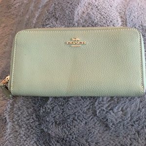 Coach billfold wallet